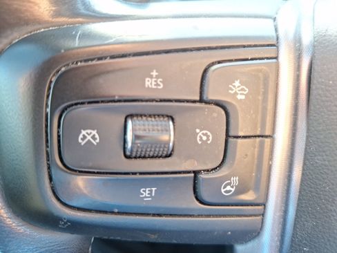 Used 2020 GMC Sierra 1500 SLT image 24