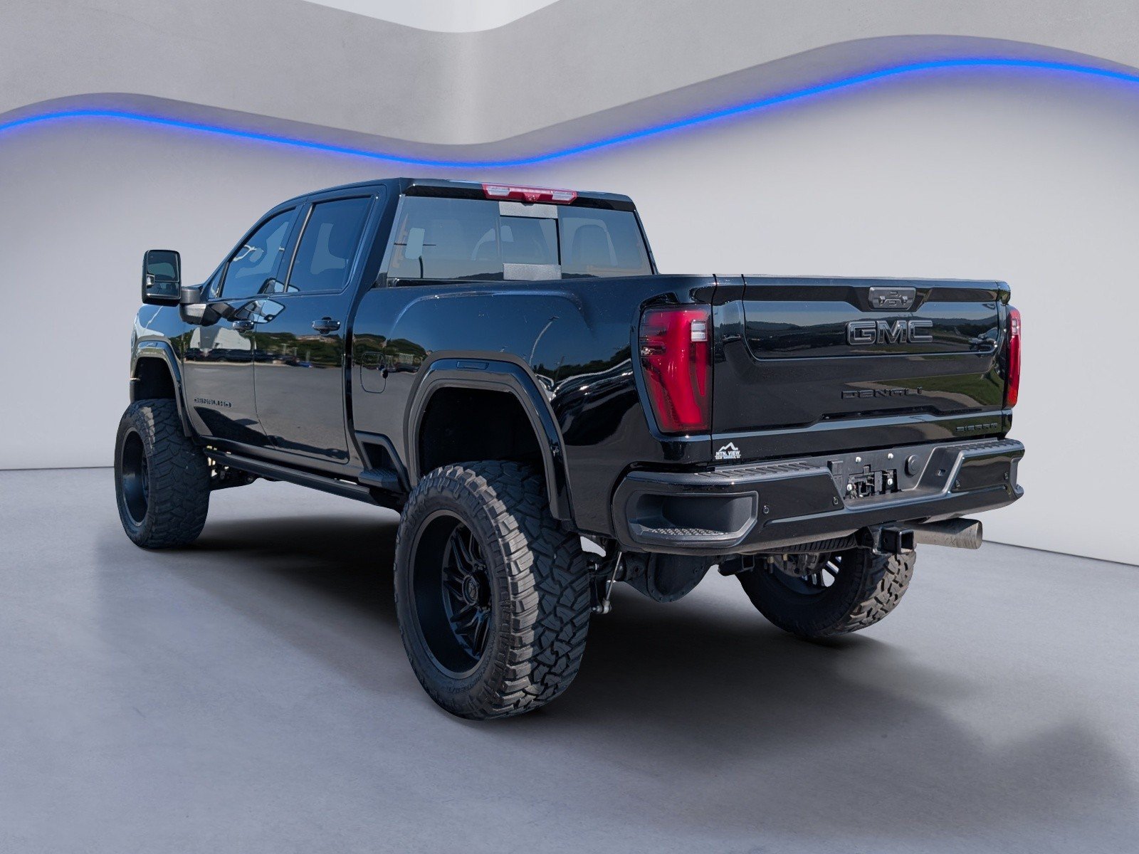 Used 2025 GMC Sierra 2500 Denali w/ Denali Reserve Package AWD/4WD image 7