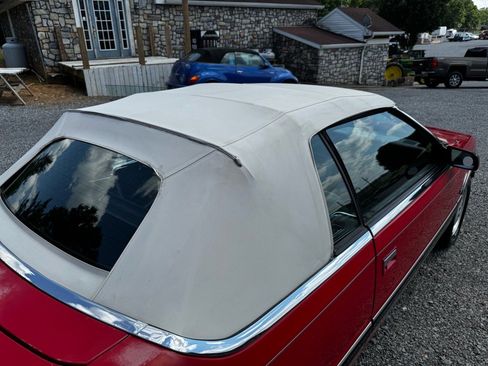 Used 1989 Chrysler LeBaron Premium image 18