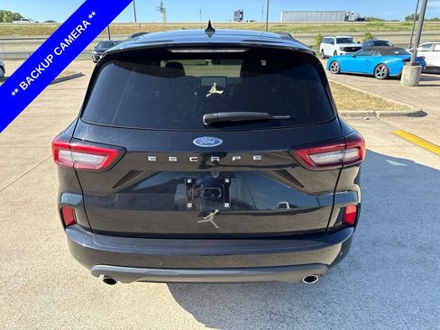 Used 2024 Ford Escape ST-Line w/ Tech Pack #1 FWD image 9