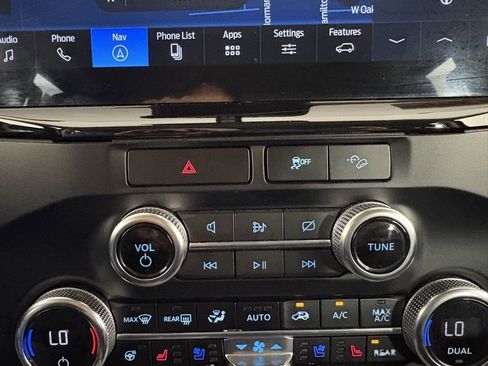 Used 2023 Ford Expedition Max XLT image 27