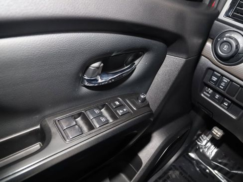 Used 2024 Nissan Titan PRO-4X w/ Off Road Protection Package image 29