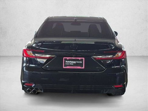 Used 2026 Toyota Camry Hybrid FWD image 7