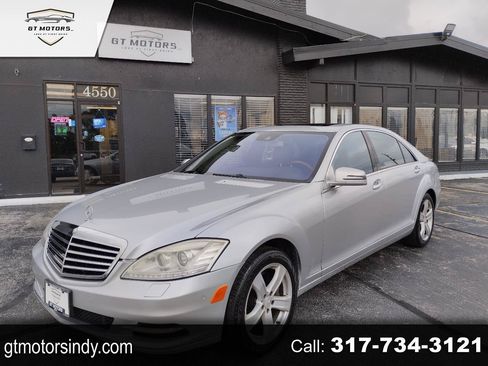 Used 2010 Mercedes-Benz S 550 4MATIC image 1
