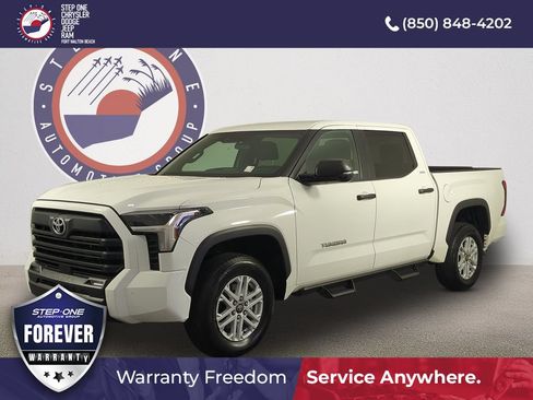 Used 2025 Toyota Tundra SR5 w/ SR5 Convenience Package AWD/4WD image 2