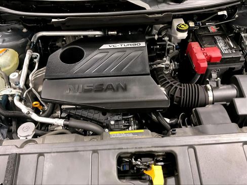 Used 2023 Nissan Rogue SV image 34