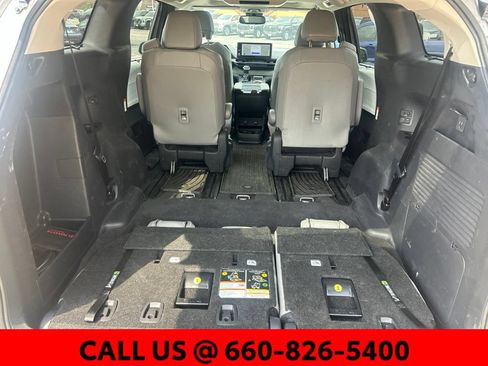 Certified 2026 Toyota Sienna XLE AWD/4WD image 10