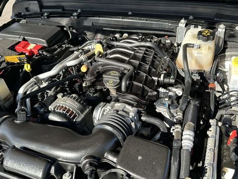 Used 2022 Jeep Wrangler Unlimited Sahara w/ Cold Weather Group image 10