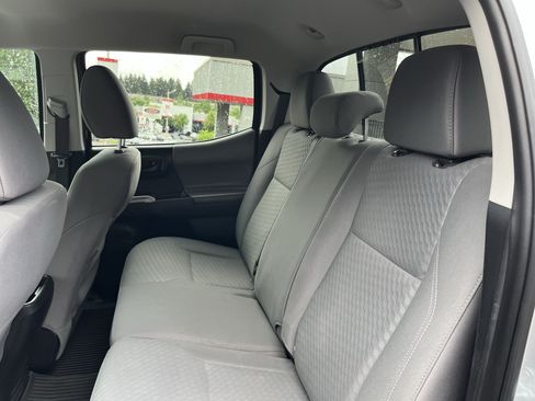 Certified 2023 Toyota Tacoma SR5 AWD/4WD image 14