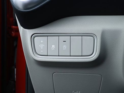 Used 2023 Kia Soul LX w/ LX Technology Package FWD image 15