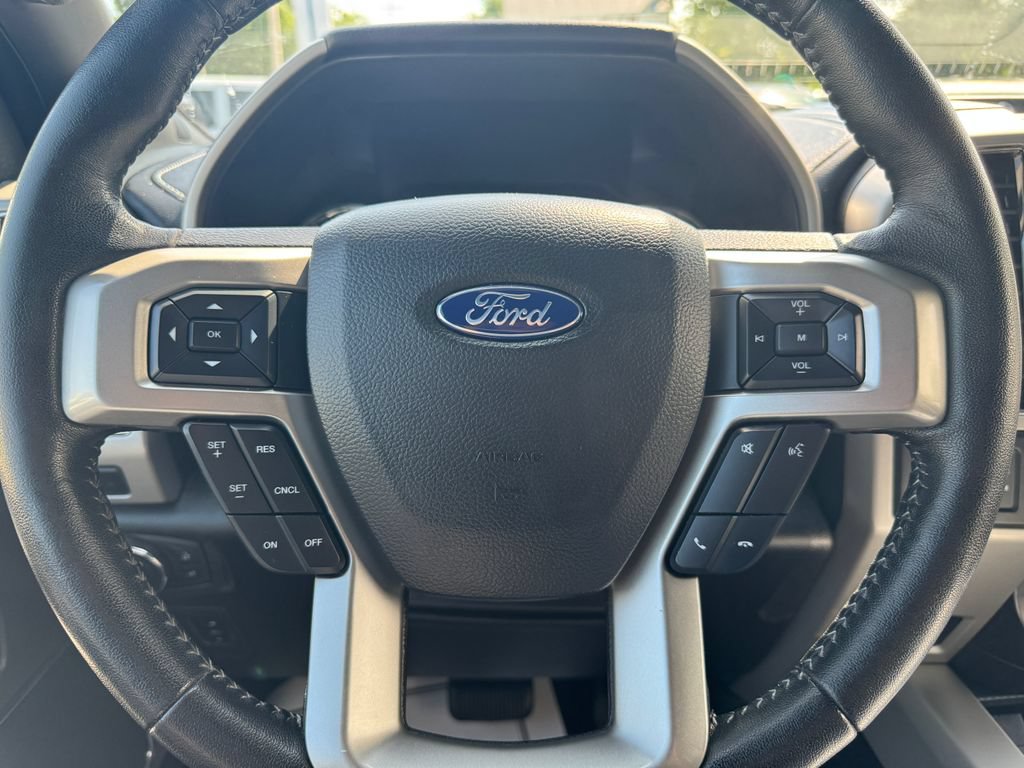 Used 2019 Ford F150 Lariat w/ Equipment Group 502A Luxury AWD/4WD image 31
