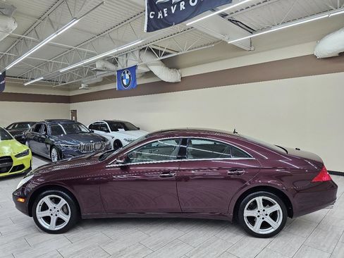 Used 2006 Mercedes-Benz CLS 500 w/ Premium Pkg image 10