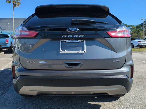 Certified 2022 Ford Edge SEL w/ Convenience Package image 5