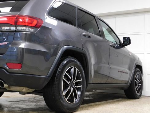 Used 2021 Jeep Grand Cherokee Trailhawk w/ Premium Lighting Group AWD/4WD image 90