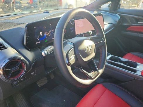Used 2024 Chevrolet Equinox EV RS FWD image 20