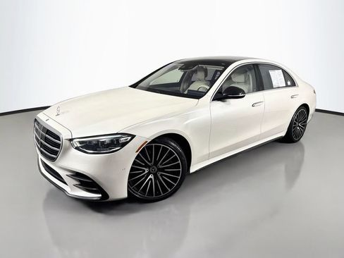 Used 2022 Mercedes-Benz S 500 4MATIC image 1
