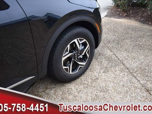 Used 2024 Kia Sportage LX image 12