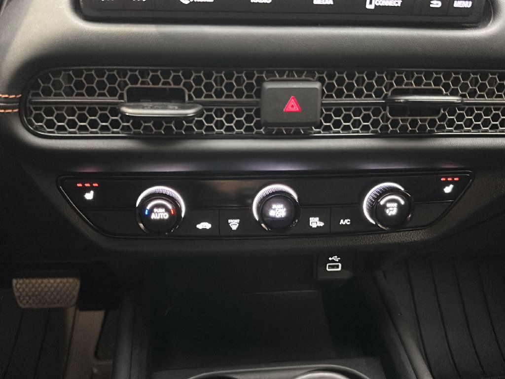 Certified 2024 Honda HR-V Sport image 30