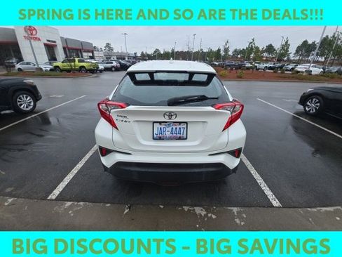 Certified 2018 Toyota C-HR XLE image 8