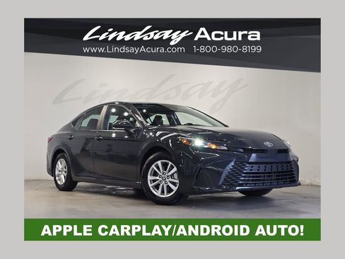 Used 2025 Toyota Camry LE FWD image 1
