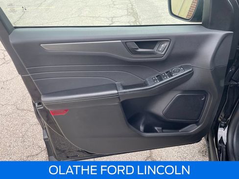 Certified 2024 Ford Escape Active AWD/4WD image 13