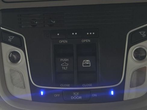 Used 2017 Honda Ridgeline RTL-E image 24