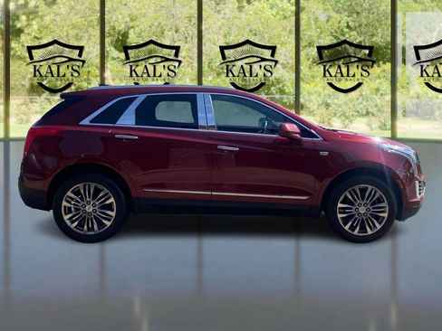 Used 2017 Cadillac XT5 Premium Luxury AWD/4WD image 4