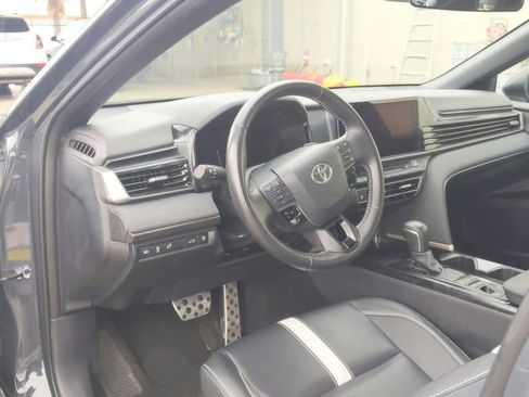 Used 2025 Toyota Camry SE FWD image 19
