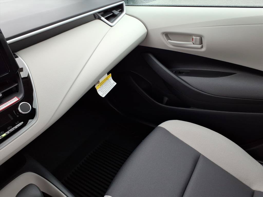 New 2026 Toyota Corolla LE FWD image 18