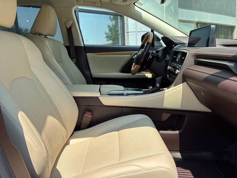 Used 2020 Lexus RX 350L Premium w/ Premium Package AWD/4WD image 13