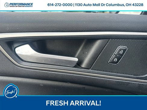 Used 2022 Ford Edge SEL AWD/4WD image 12