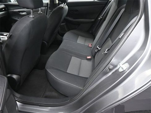 Used 2024 Nissan Sentra SV image 39