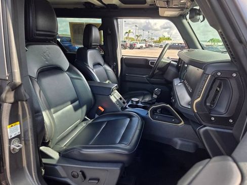 Used 2025 Ford Bronco Badlands AWD/4WD image 16