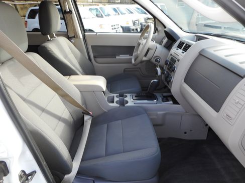 Used 2009 Ford Escape 4WD Hybrid image 22