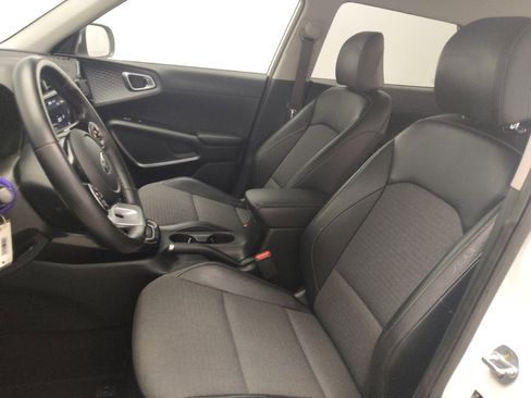 Used 2020 Kia Soul EX FWD image 17