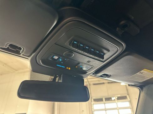 Used 2023 Ford Bronco Black Diamond image 35