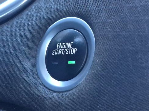 Used 2018 Chevrolet Malibu LT image 27