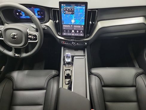 New 2026 Volvo XC60 B5 Ultra w/ Protection Package Premier AWD/4WD image 16
