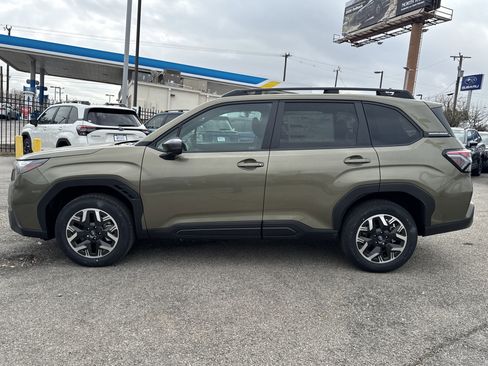 New 2026 Subaru Forester Premium image 6