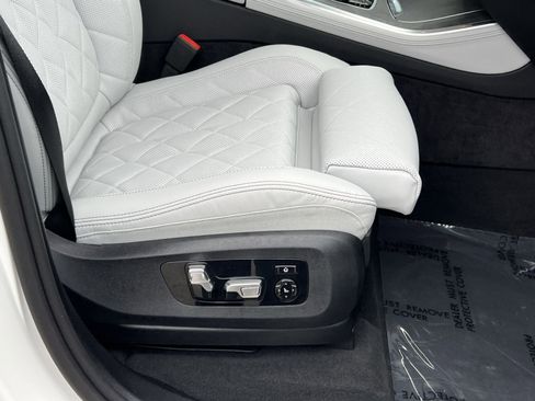 Used 2026 BMW X5 xDrive40i w/ M Sport Package image 27