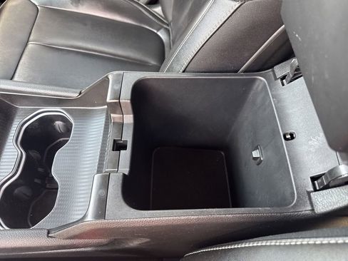 Used 2024 Jeep Grand Cherokee Limited w/ Black Appearance Package image 46