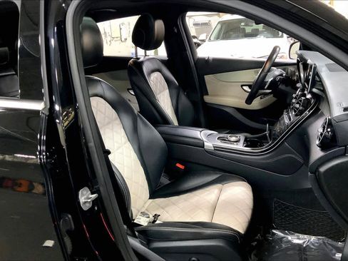 Used 2019 Mercedes-Benz GLC 300 4MATIC Coupe image 8