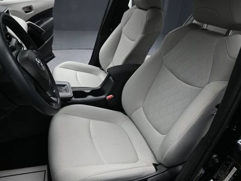 Used 2026 Toyota Corolla Cross L FWD image 16