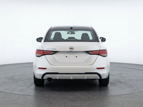 Used 2025 Nissan Sentra SV FWD image 7