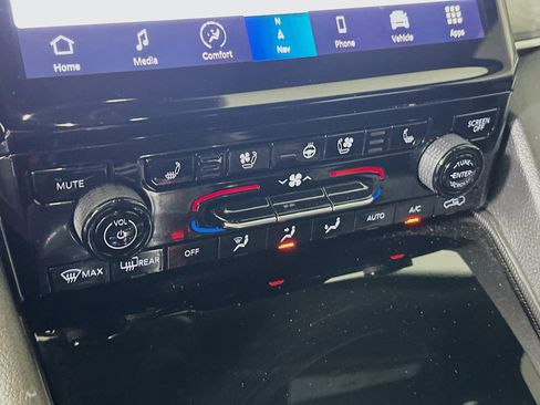 Used 2024 Jeep Grand Cherokee Limited 4xe w/ Luxury Tech Group II image 24