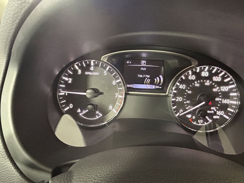 Used 2016 Nissan Altima 2.5 SL w/ Moonroof Package image 22