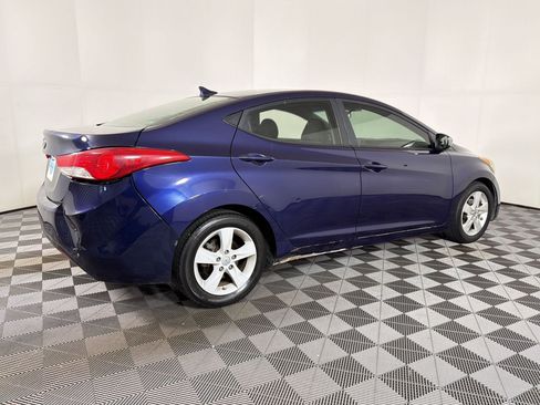 Used 2013 Hyundai Elantra GLS w/ Preferred Pkg image 8