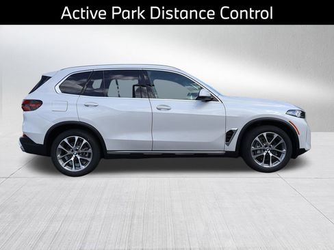 New 2026 BMW X5 xDrive40i w/ Premium Package image 10