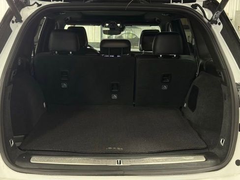 Used 2025 Jeep Grand Cherokee Summit image 10