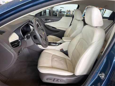Used 2024 Chevrolet Malibu LT FWD image 9
